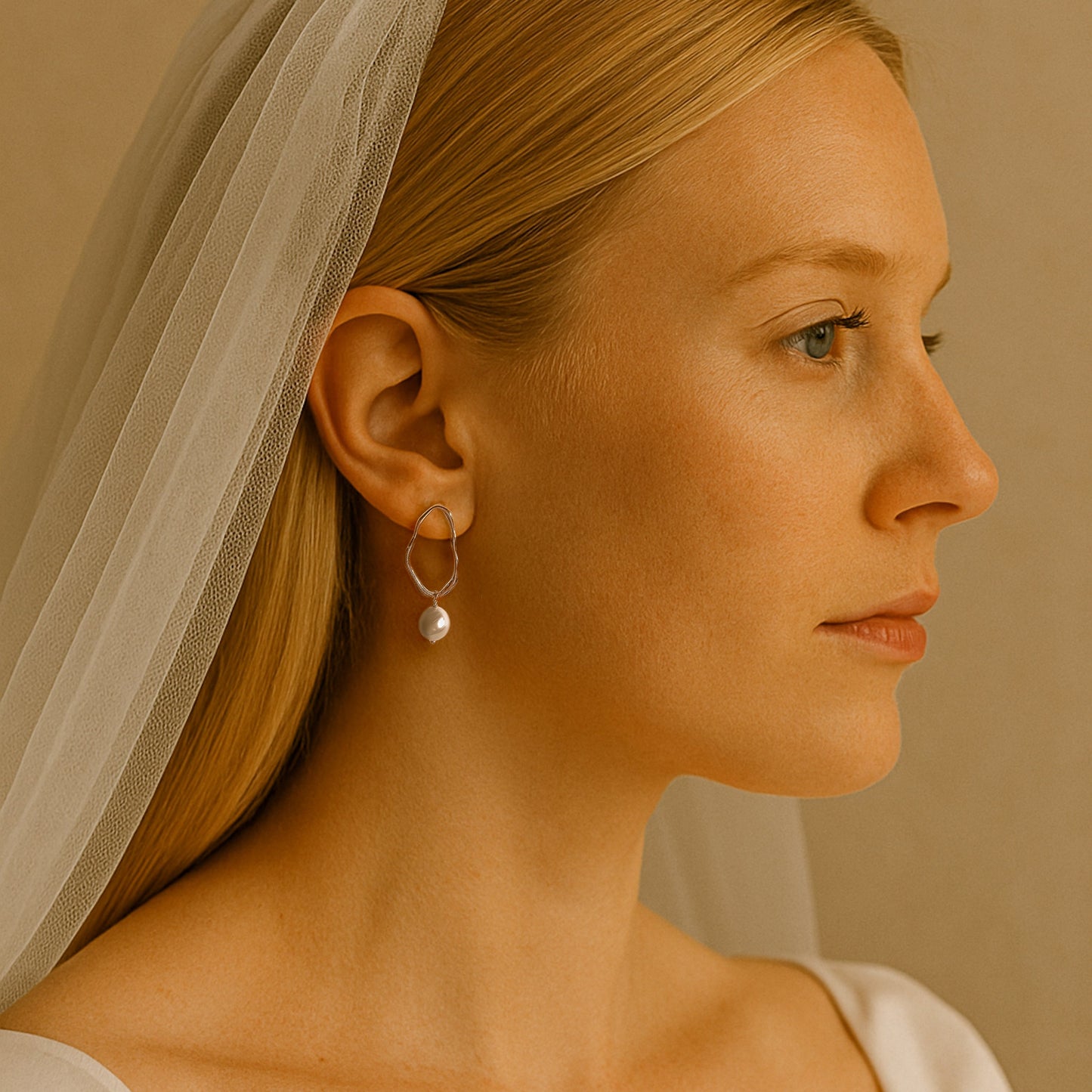 Alcie Pearl Earrings