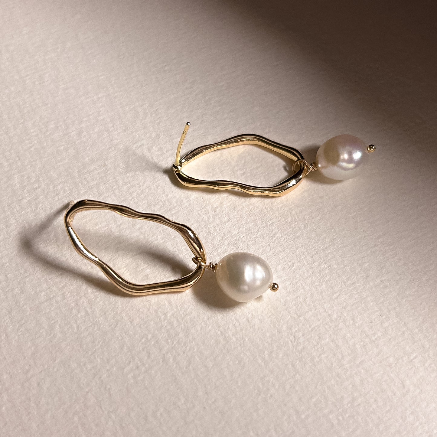 Alcie Pearl Earrings