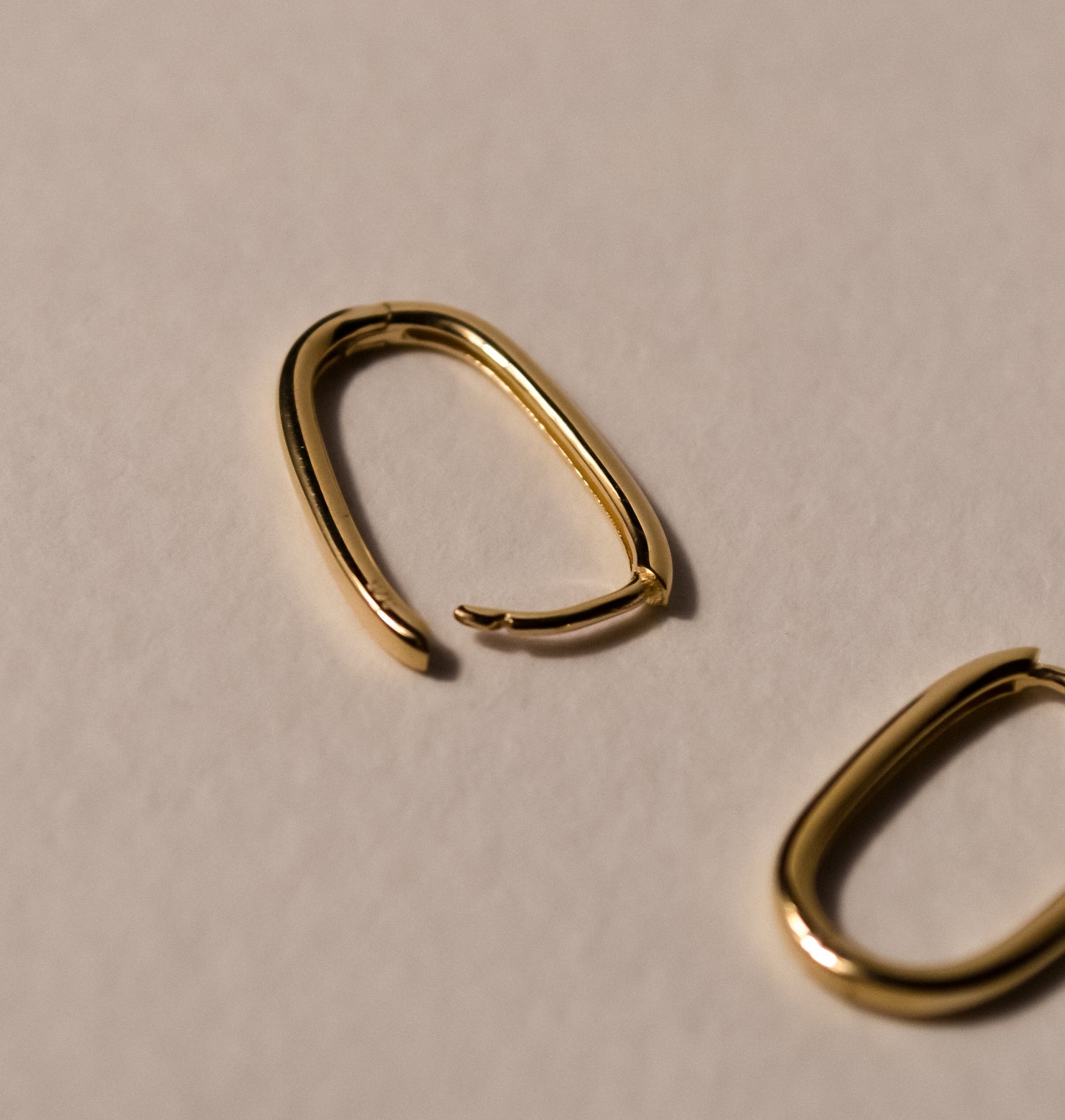 Solid 9k Gold Atticus Paperclip Hoop