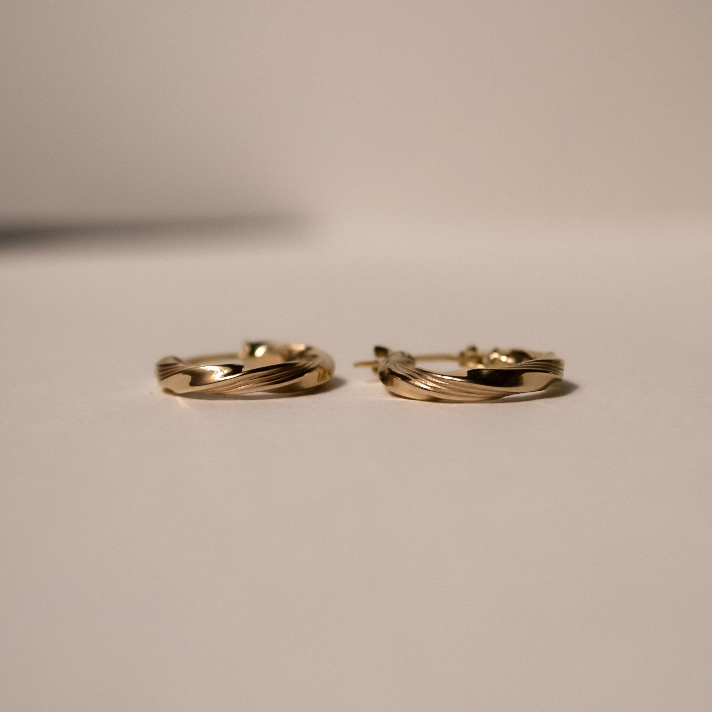 Fete Solid Gold Twist Hoops