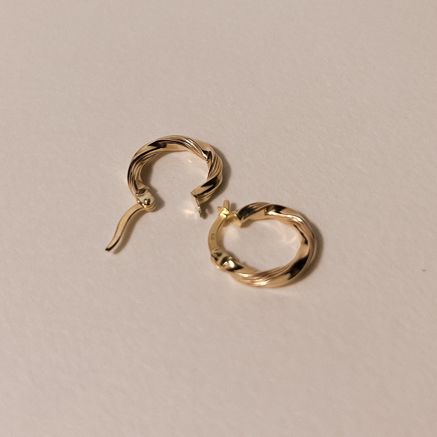 Fete Solid Gold Twist Hoops