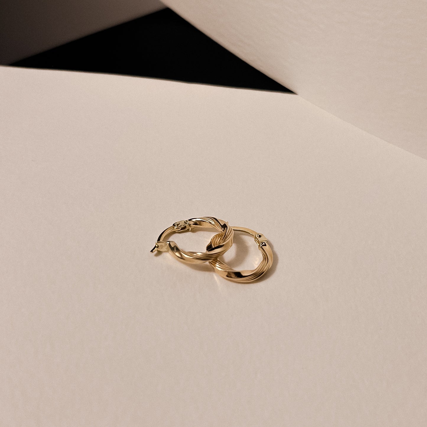 Fete Solid Gold Twist Hoops