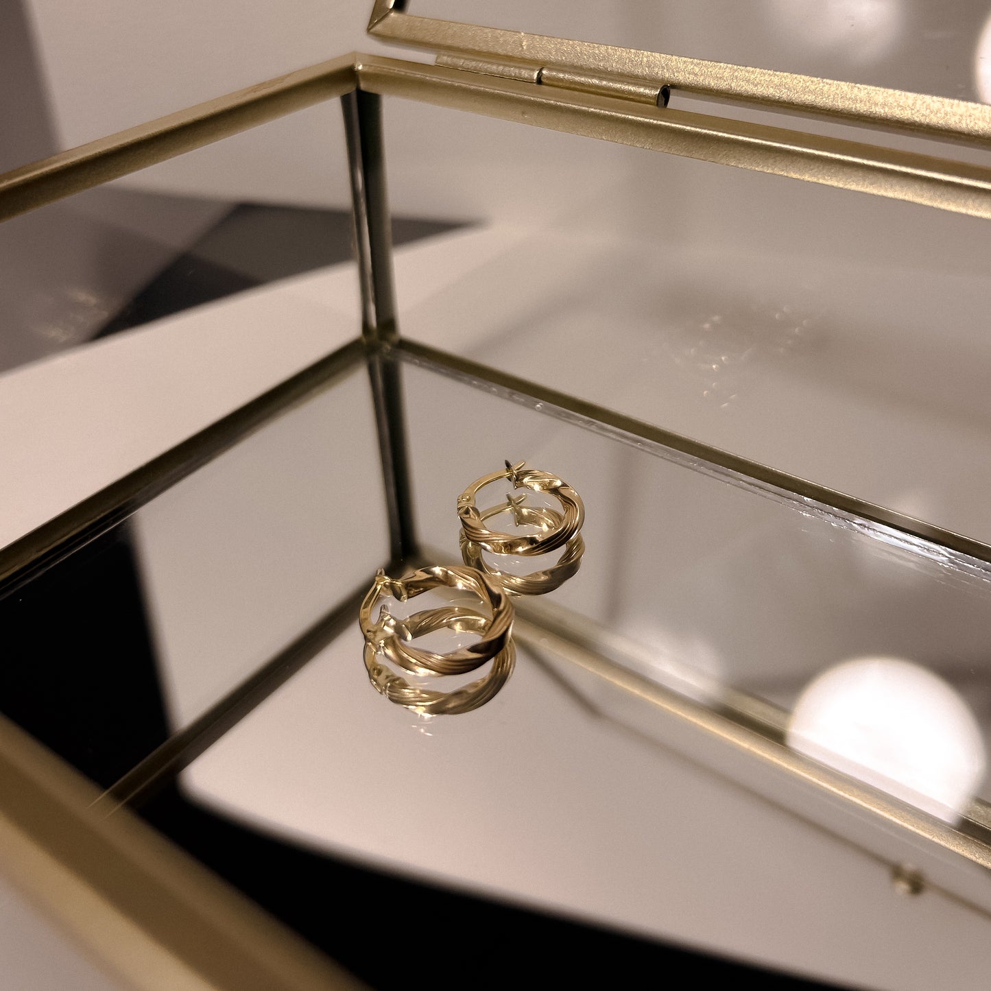 Fete Solid Gold Twist Hoops