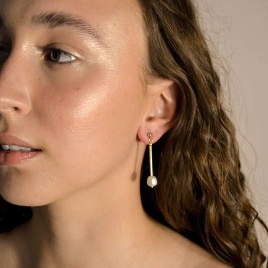 Freya Short Pearl Drop Earrings
