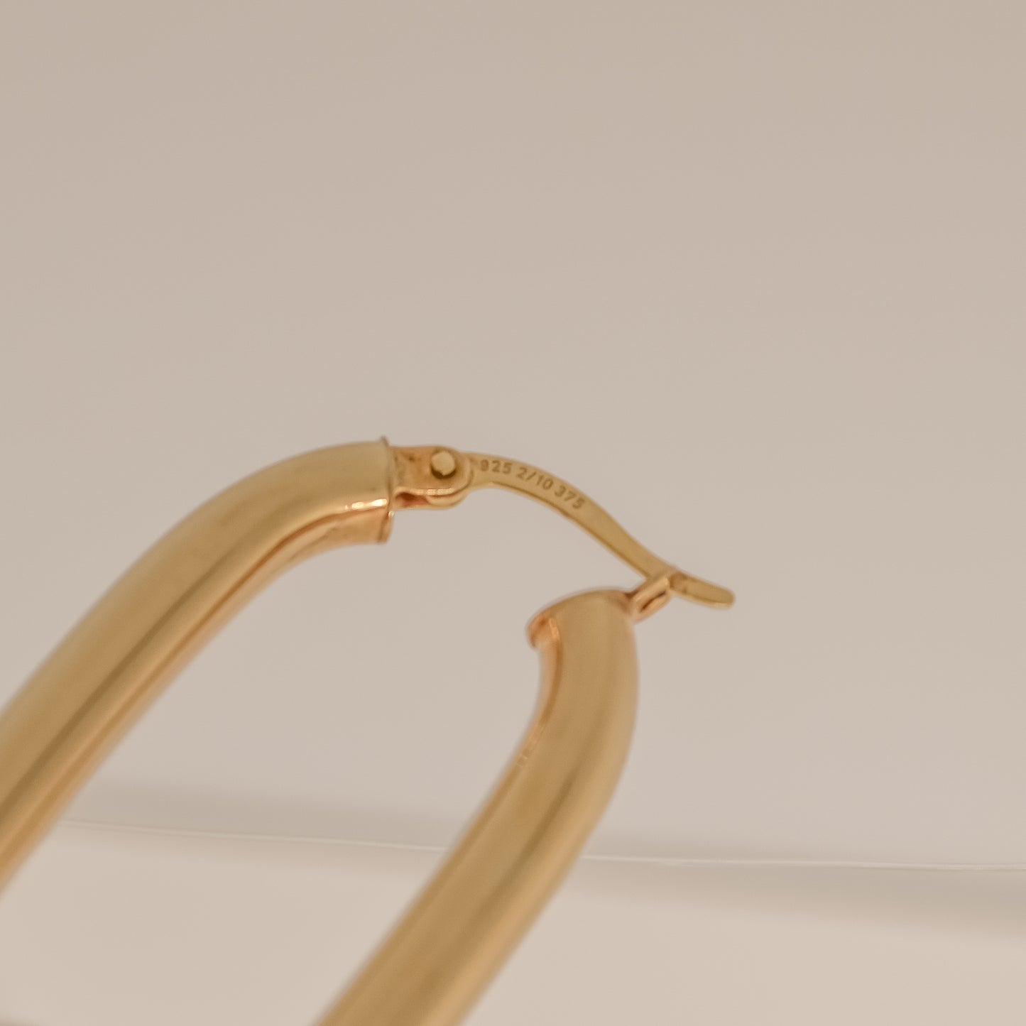 Payas Chunky Oval Gold Hoop Earrings