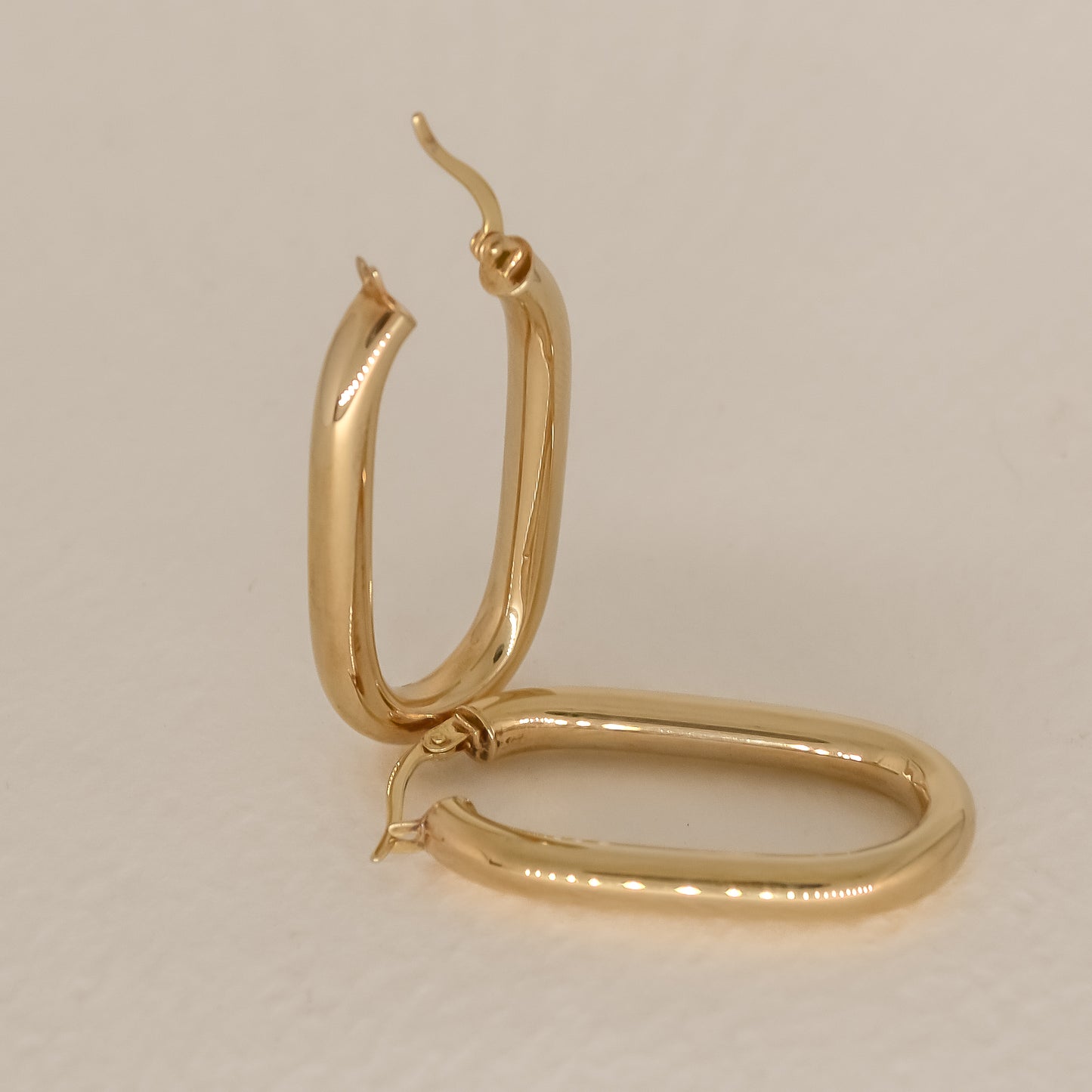 Payas Chunky Oval Gold Hoop Earrings