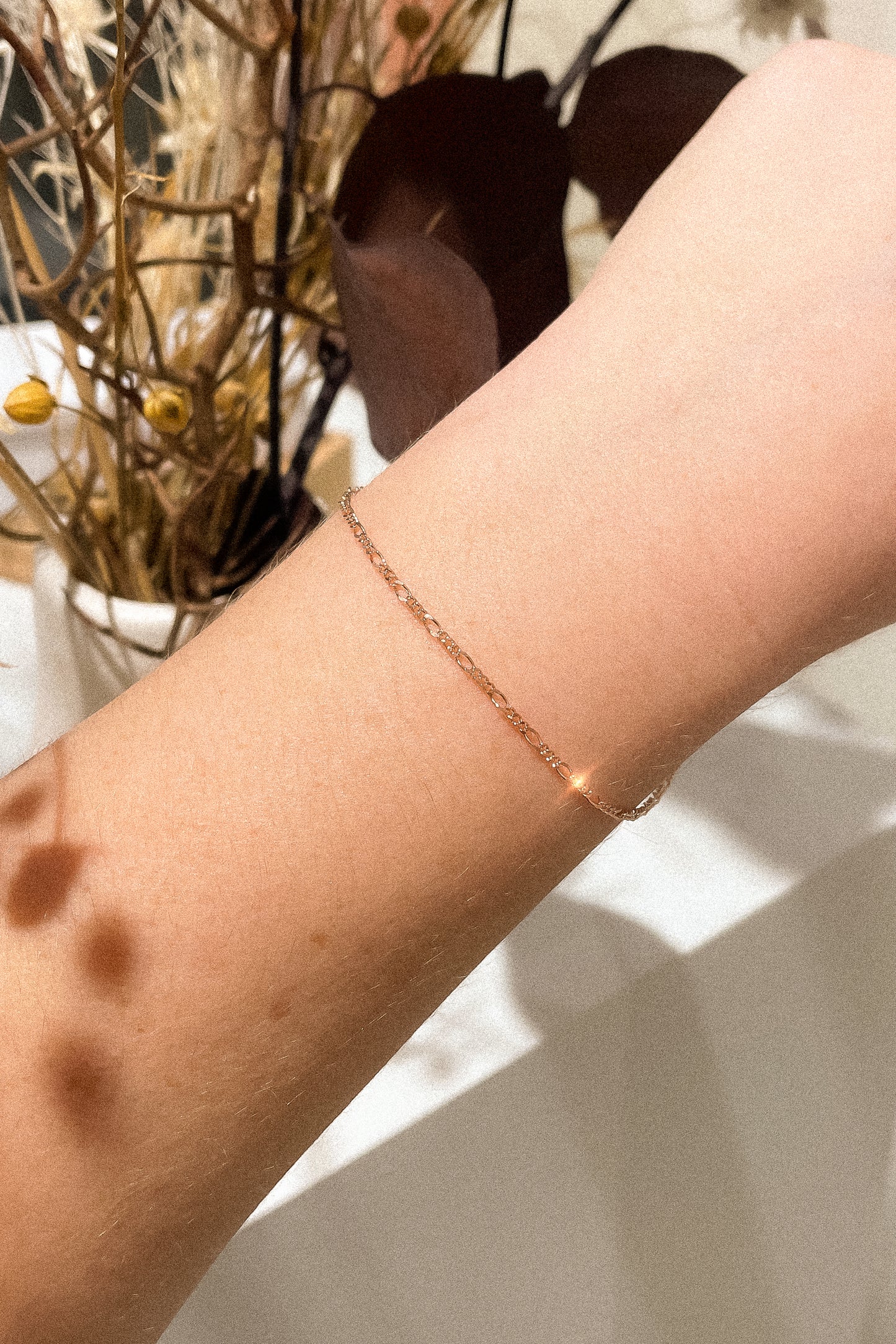 Fine Figaro Chain Bracelet in Solid 9k Rose Gold