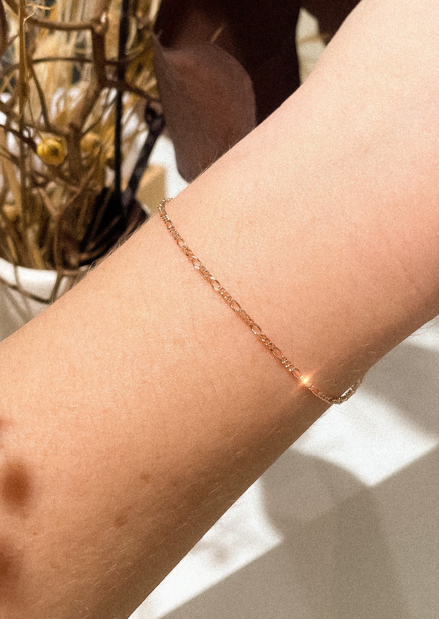 Fine Figaro Chain Bracelet in Solid 9k Rose Gold