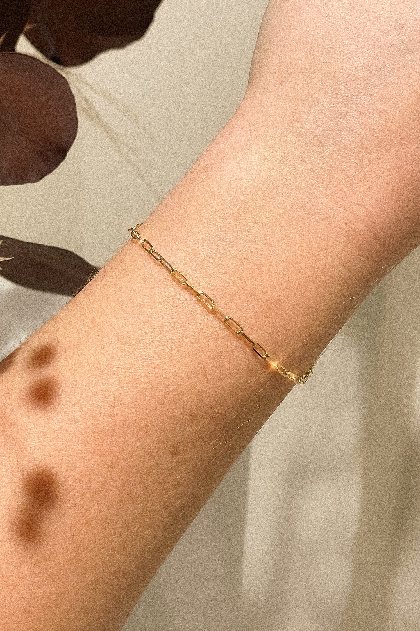 Fine Paperclip Chain Bracelet in Solid 9k Yellow Gold