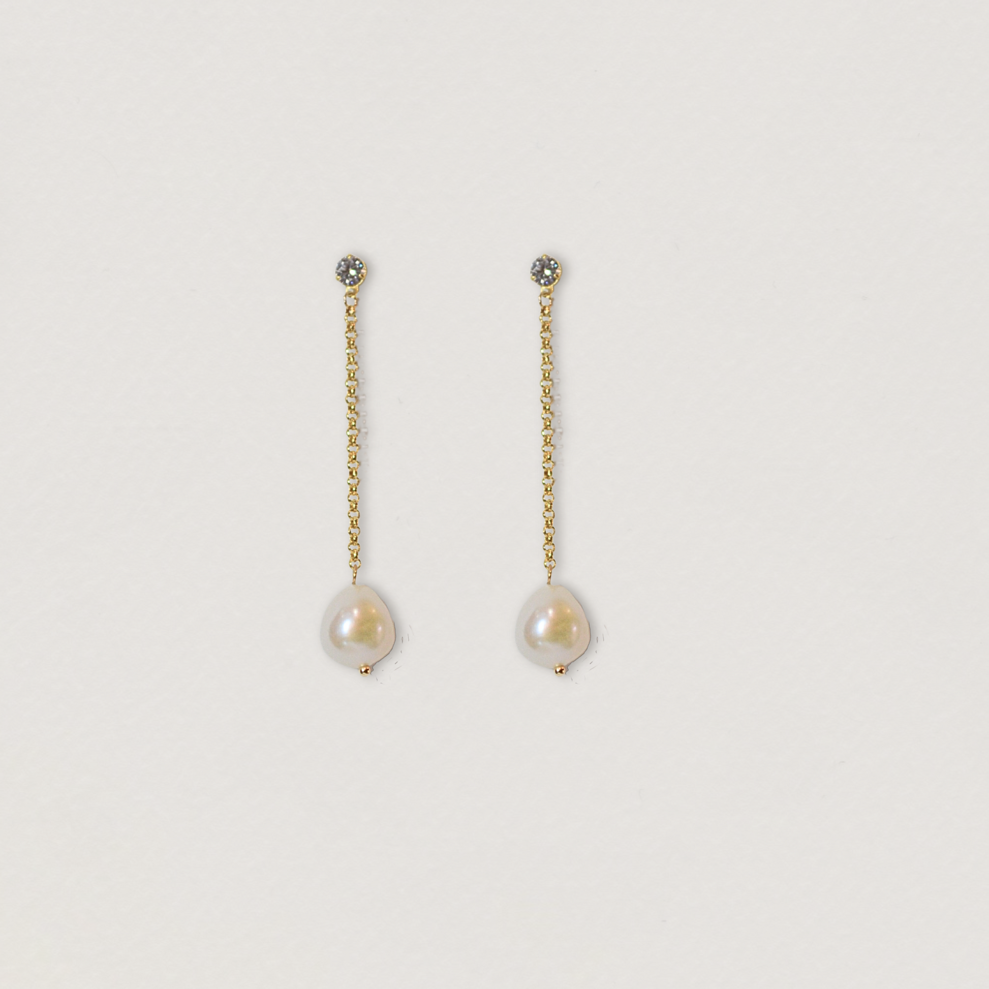 monte pearl collection, single pearl drop on gold chain earrings 