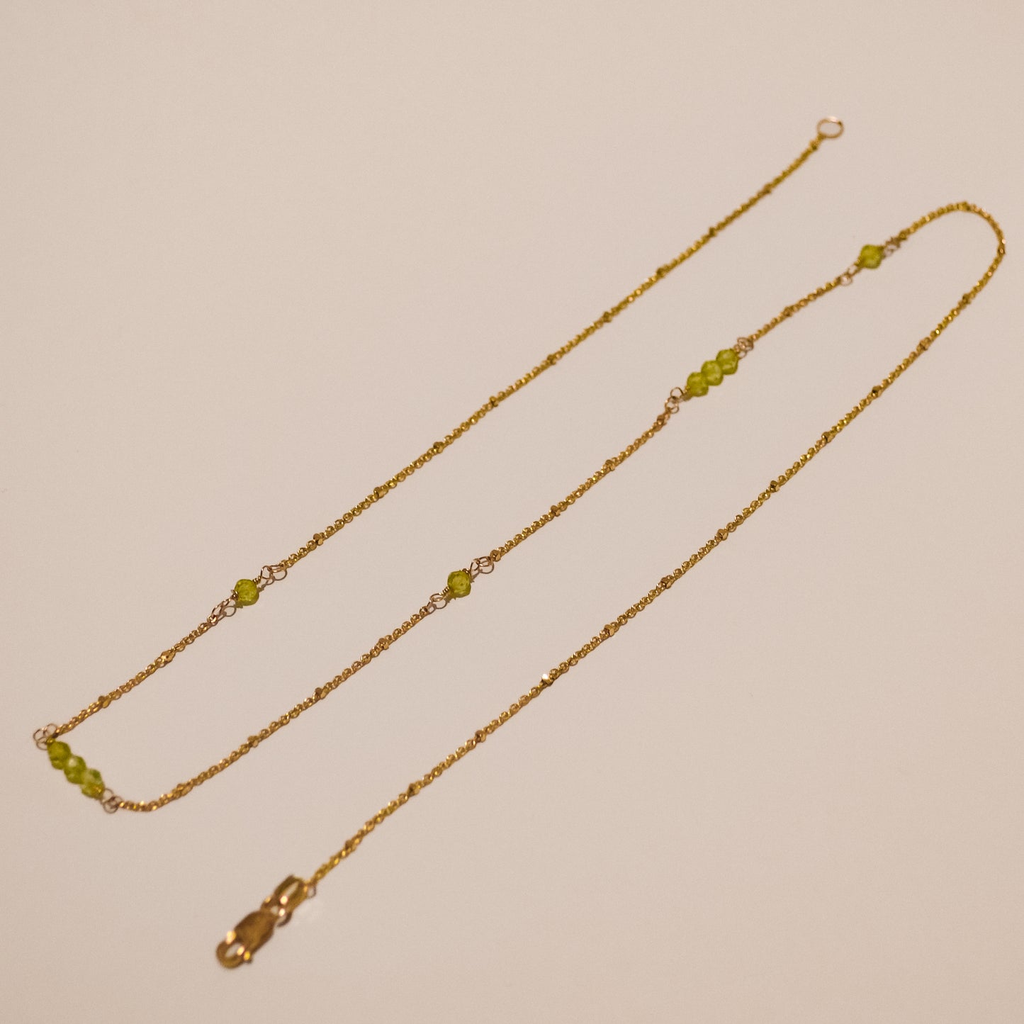 Addison Solid 9k Peridot Necklace