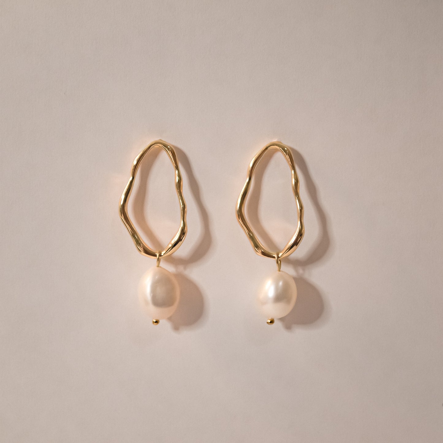 Alcie Pearl Earrings