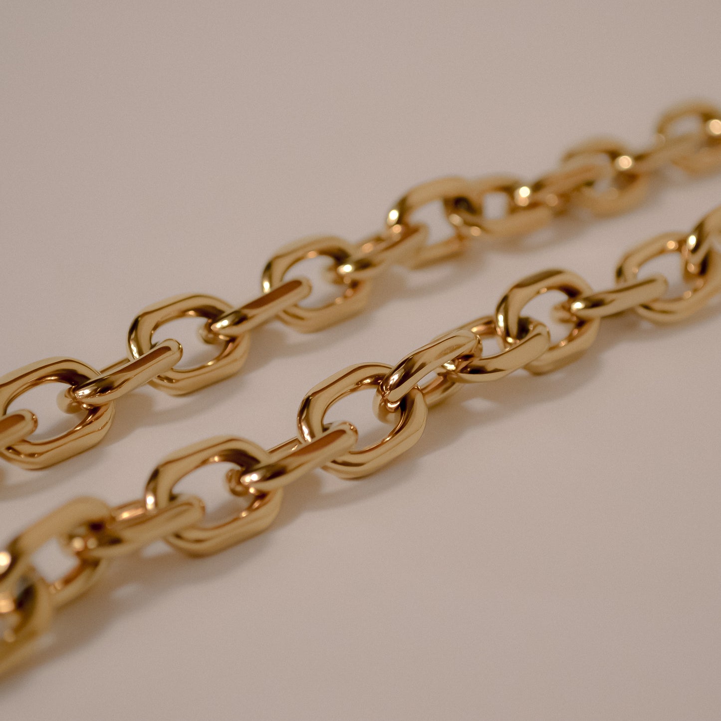 Dylan collection, chunky gold chain 