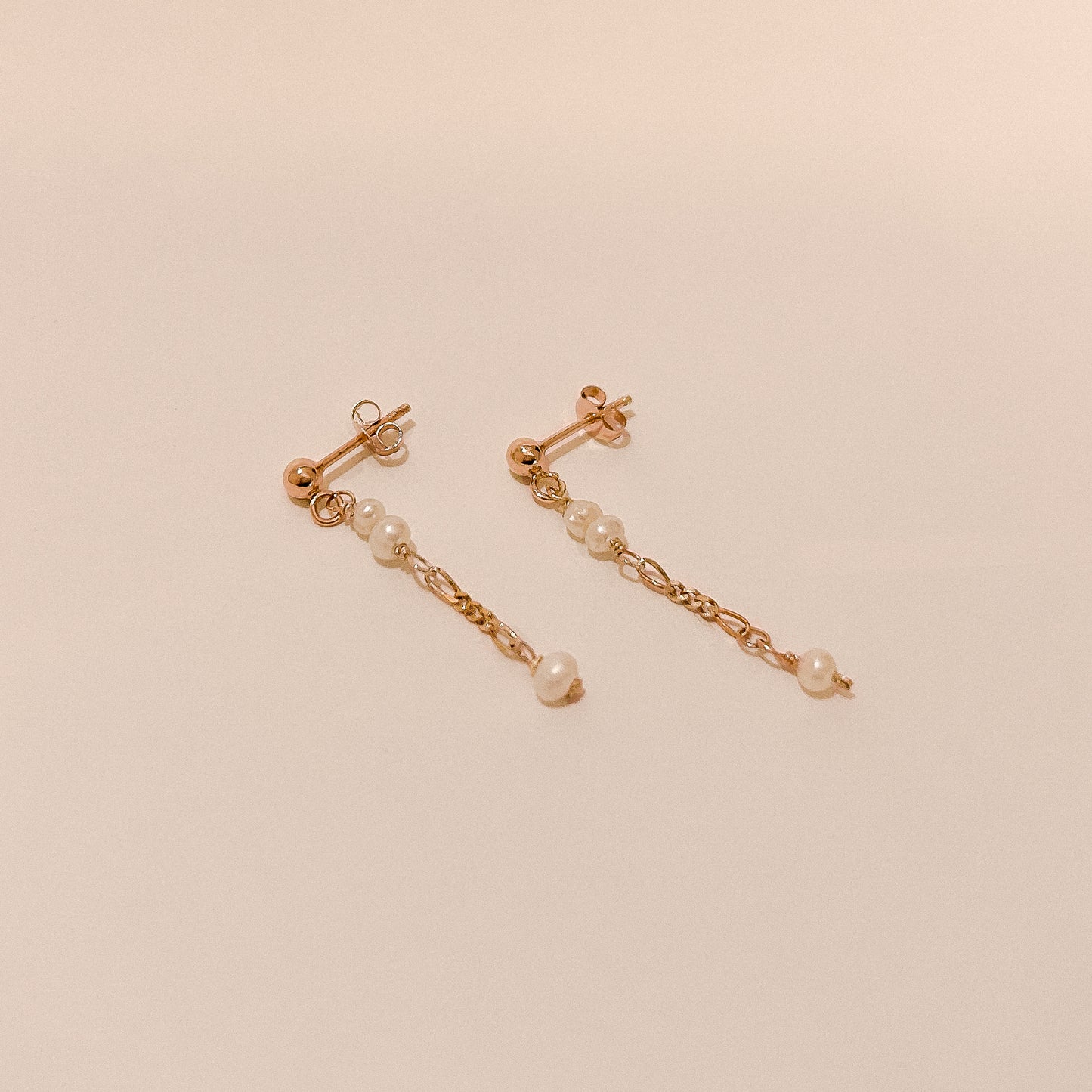 Isla Solid Gold Chain Seed Pearl Earrings