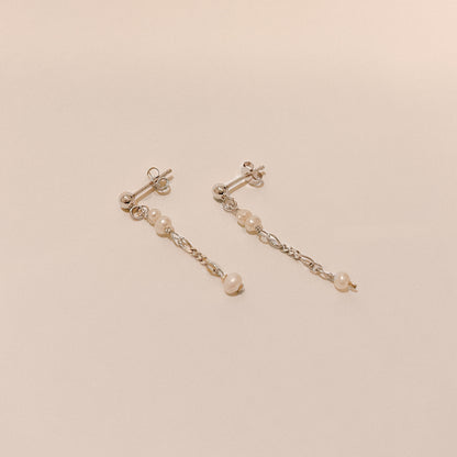 Isla Solid Gold Chain Seed Pearl Earrings